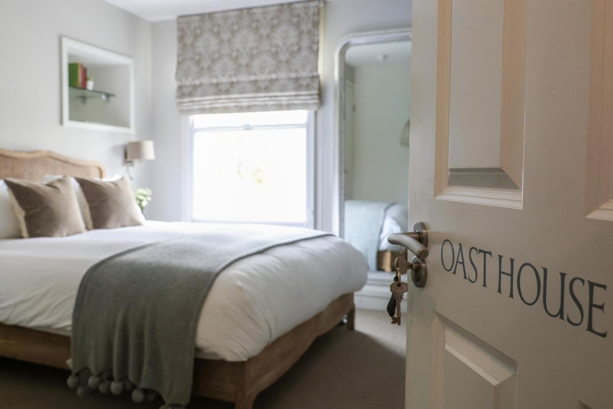 The Goudhurst Inn Екстериор снимка