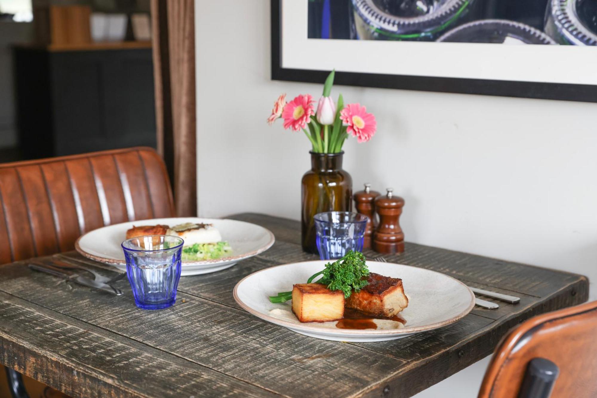 The Goudhurst Inn Екстериор снимка