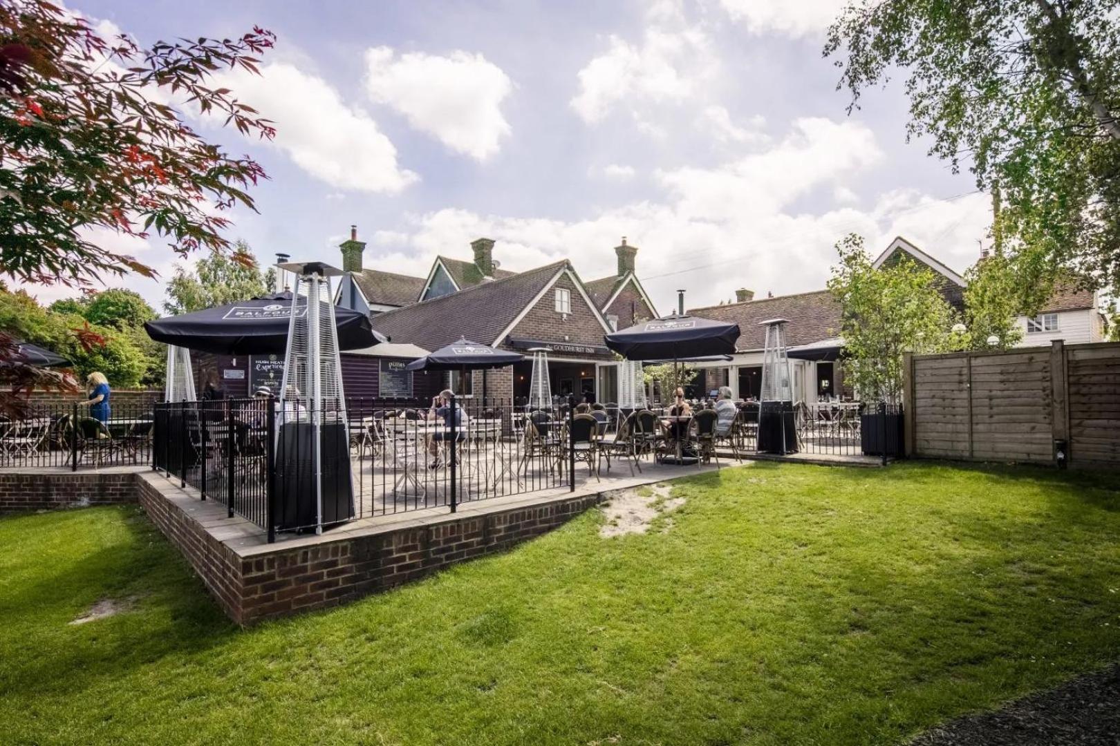 The Goudhurst Inn Екстериор снимка